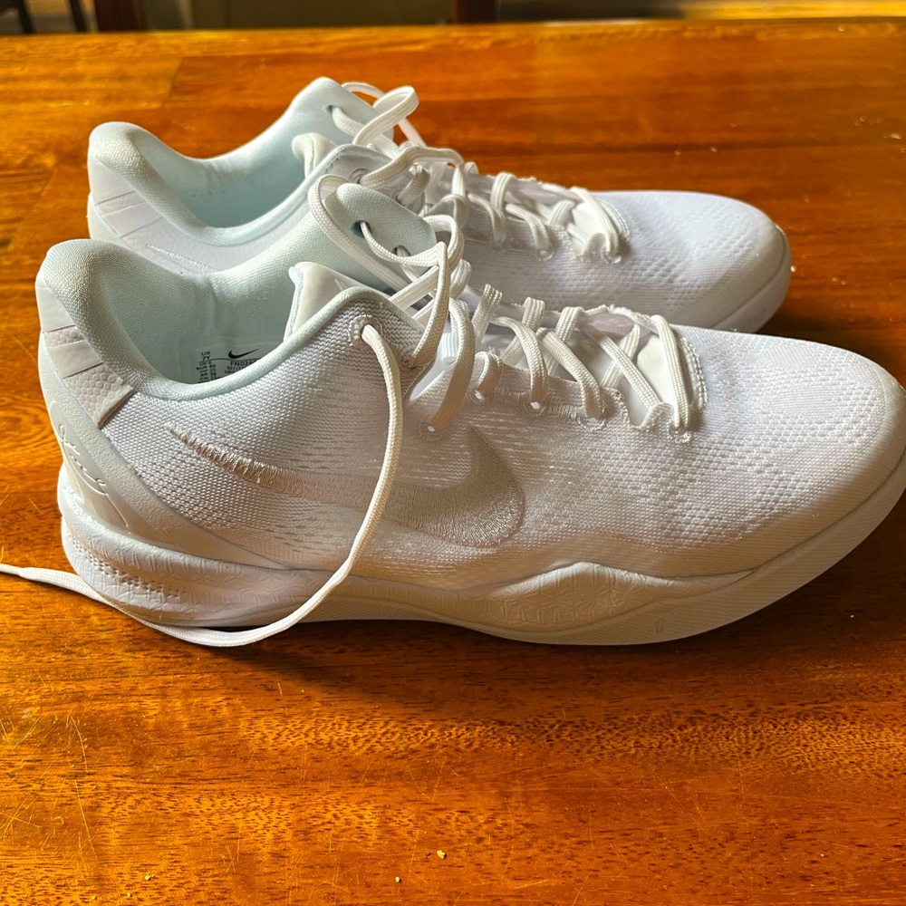 Kobe 8 Halo